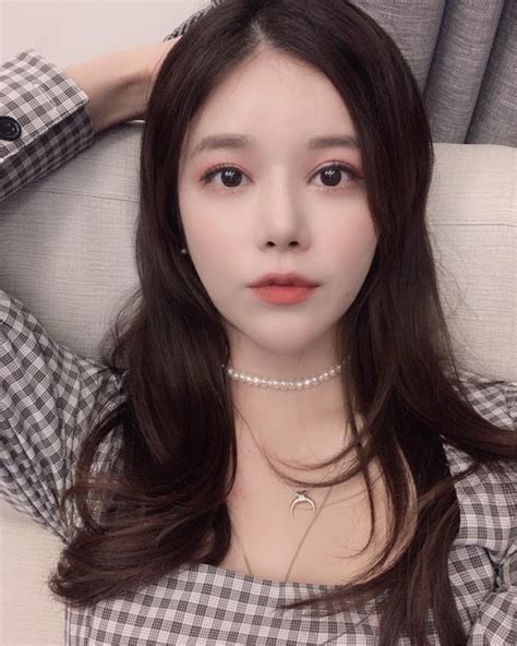 Các hot girl Hàn đánh mắt rất nhẹ nhưng vẫn xinh lồng lộn là nhờ cả vào bí kíp 2 giây này