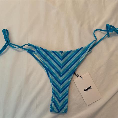 TRIANGL BIKINI SET TOP SMALL BOTTOMS SMALL Depop