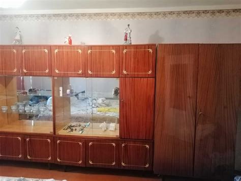 Сервант, шкаф, часы, телевизор: Безкоштовно - Меблі для вітальні ...
