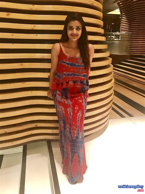 Aishwarya Rajesh Hot Stills