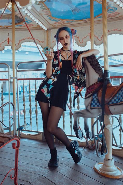 Охікольтівна🇺🇦😈Неоновий Деган🗿 on Twitter: "Пощу ці старі фото в якості ...