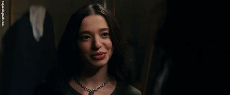 Mikey Madison Onlymikeyyyyy Nude OnlyFans Leaks Fappening FappeningBook