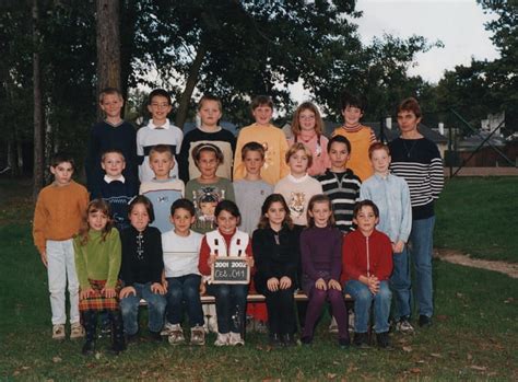 Photo De Classe CM1 De 2001 Ecole Georges Brassens Saint Sebastien De