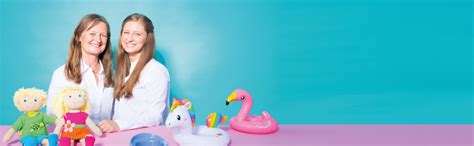 Heless 99 Schwimm Set für Puppen 3 teilig Flamingo Ella Bikini Flip Flops und Schwimmring