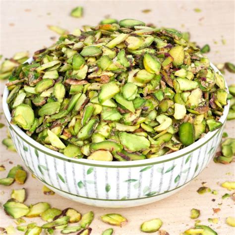 Agora Cutting Slice Pistachios Unsalted Raw Pista Flakes For