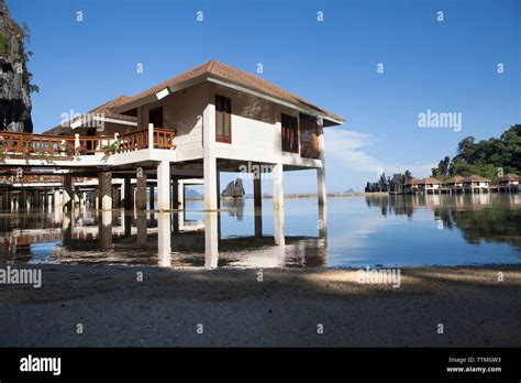 Philippines Palawan El Nido Lagen Island Resort Cottages Sit Over