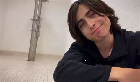 𝓐𝓲𝓭𝓪𝓷 𝓖𝓪𝓵𝓵𝓪𝓰𝓱𝓮𝓻 Pretty people Hot actors Future boyfriend