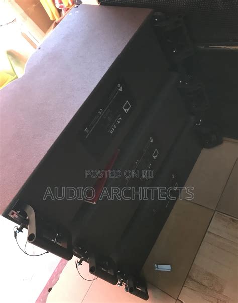 line array speakers inside 7