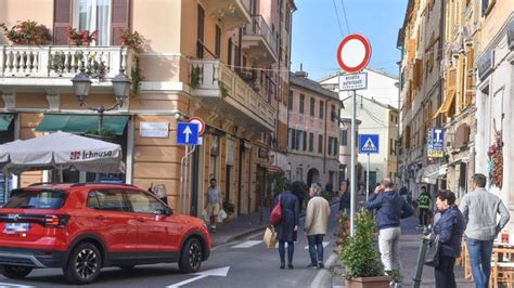 Genova Raid Incendiario In Una Casa Famiglia Di Nervi Per Vittime Di