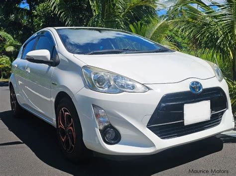 toyota aqua  aqua  sale port louis toyota aqua sales