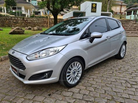 FIESTA 1 6 TITANIUM HATCH 16V FLEX 4P AUTOMATICO 2015 CAXIAS DO SUL