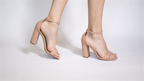 Sandália Basic Salto Bloco Nude Natágia Busanello