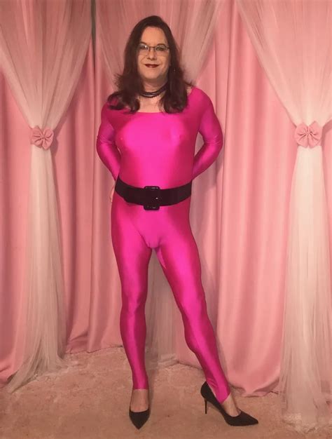 Joanie Hot Pink Catsuit Nude Pics XHamster
