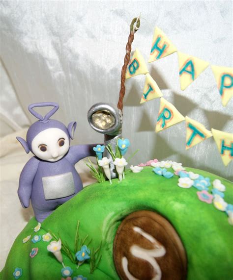 Teletubby Birthday Cake - CakeCentral.com