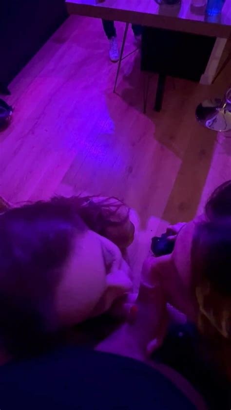 Plan à 3 triolisme sur snap Nudes et Vidéos Porno Balance Ta Nude