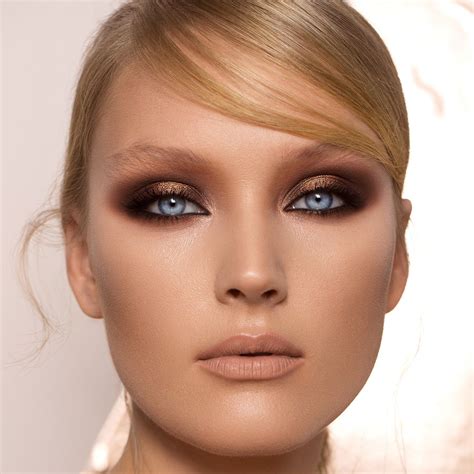 MINI NUDE EYESHADOW PALETTE Nude Eyeshadow Natural Eyeshadow Palette Blending Brush Eyeshadow