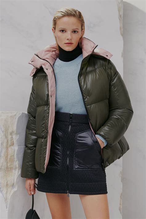 Moncler Deutscher Online Shop: Daunenjacken und Kleidung