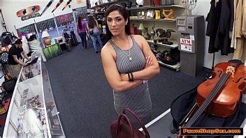 Latina Gana Dinero Extra Siendo Follada En El Backoffice XVIDEOS