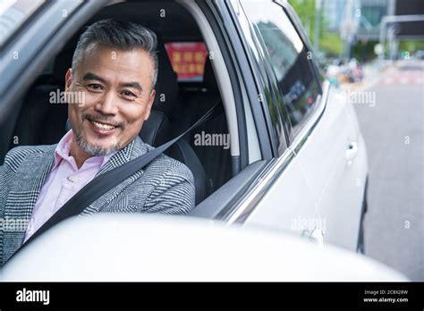 Upper Middle Class Car Hi Res Stock Photography And Images Alamy