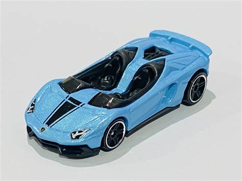 Hot Wheels Lamborghini Aventador J