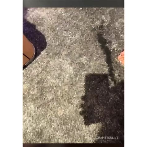 Hot Woman Masturbates XHamster