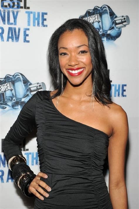 Sonequa Martin Green Nude Pictures Onlyfans Leaks Playboy Photos Sex Scene Uncensored