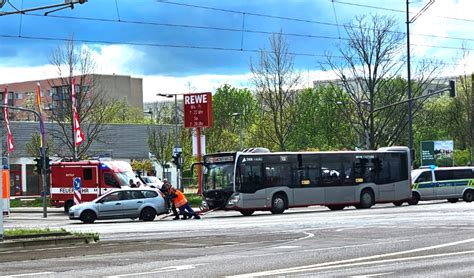 Unfall Zwischen Bus Und Pkw Auf Der Magistrale Mehrere Verletzte