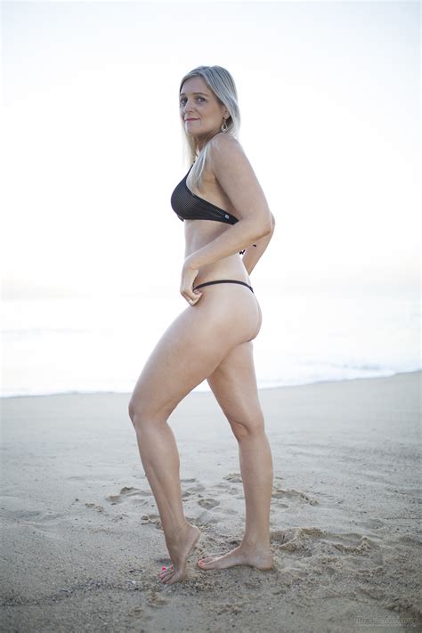 Bikini Model Kmk Ai Enhanced What A Thrill Topaz Sharpen Faceai Porn Pic