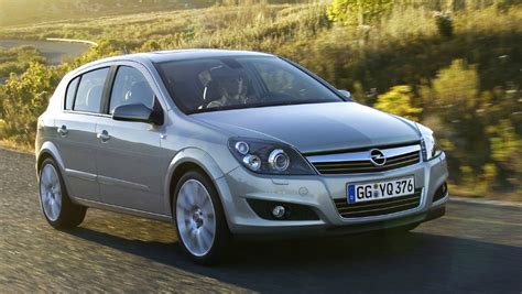 Opel Astra (2004): цены, комплектации, отзывы, форум, тест-драйв, фото ...