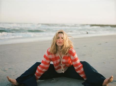 Jacqueline Byers Nude