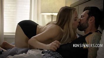 No está mal padrastro XVIDEOS