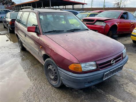 Опел Астра на части Opel Astra 1.4 82 к.с. Комби Бензин 1994 год ...