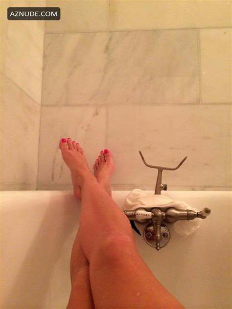 Reese Witherspoon Sexy And Nude Photoshoots Showing Off Her Hot Tits Aznude