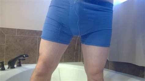 在家里弄脏尿填满我的四角裤让我很难受 Pornhub Gay