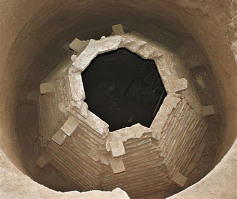 Ancient octagon-shaped tomb murals depict tales from Mongol-ruled China ...