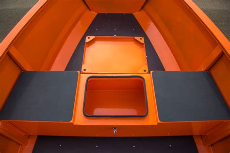 Волжанка 42 - алюминиевая лодка под мотор до 10 л.с.