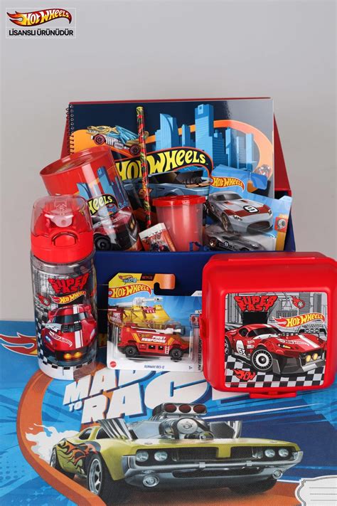 HOT WHEELS DEKOMUS ÖZEL KUTULU YENİ SEZON LİSANSLI HOT WHEELS DIECAST ARABA MATARA BESLENME KABI