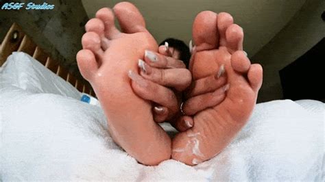 Karisma Lotion Fun MP4 Amateur Soles Giantess And Footjobs Clips4sale