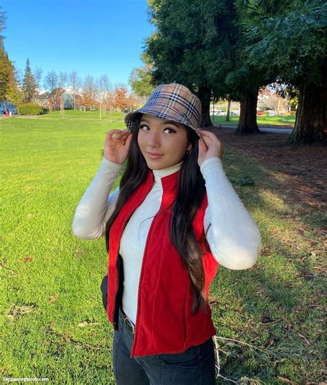 Eliza Chau Nude OnlyFans Leaks Fappening FappeningBook