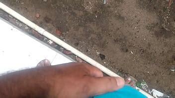 Mijando No Quintal De Casa XVIDEOS