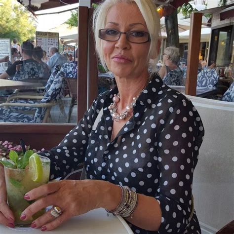 Lanark Granny Sex Date Cougar Carolyn In Lanark Granny Sex Dating Tonight In Lanark Join