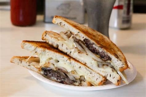 Los Angeles: The Apple Pan - Female Foodie