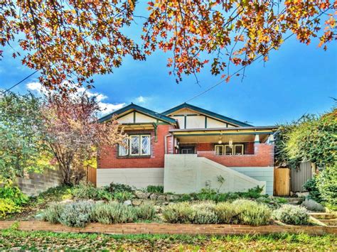 79 Clinton Street Goulburn Nsw 2580 Property Details