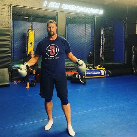 Ryan Leaf 2025: Fiancée, net worth, tattoos, smoking & body facts - Taddlr