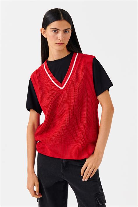 Жилет крупной вязки с v-вырезом 2231122813, цвет: красный (70) по цене ...