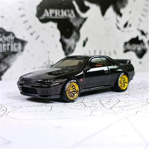 Hot Wheels Nissan Skyline Gt R Bnr Customized With Real Riders Tires Scale Model For Car