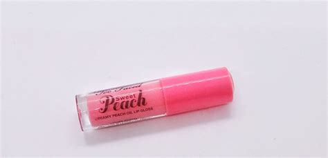 Блеск для губ Too Faced в оттенке Pure Peach - AbraKadabra.blog