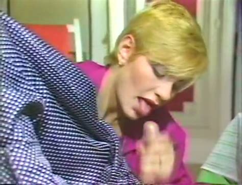 Short Haired Blonde Whore Gives Her Lover An Amazing Blowjob