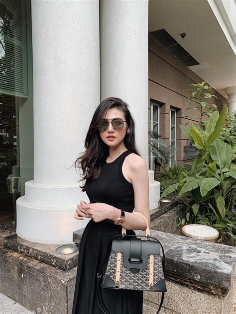 Bạn gái tin đồn của thiếu gia Phillip Nguyễn toàn hot girl á hậu