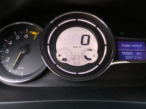 TPMS: датчики давления в колесах! — Renault Fluence, 1,6 л, 2012 года ...